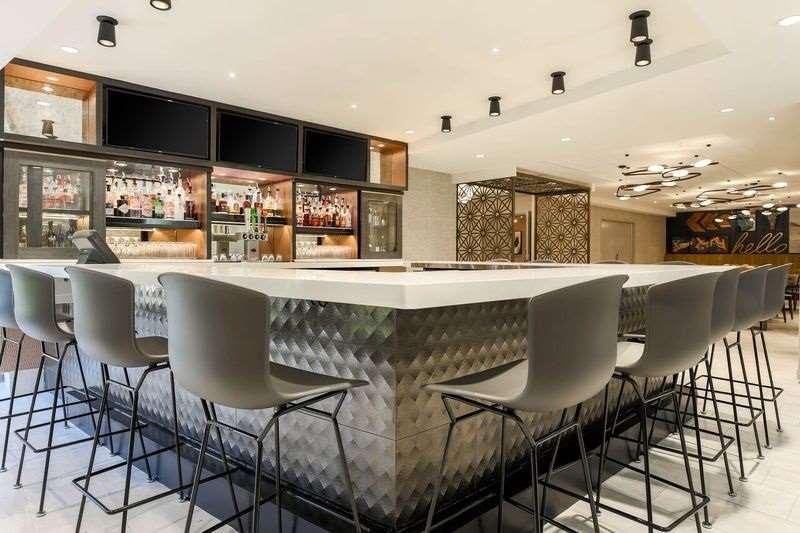 Doubletree By Hilton Austin-University Area Restaurant foto