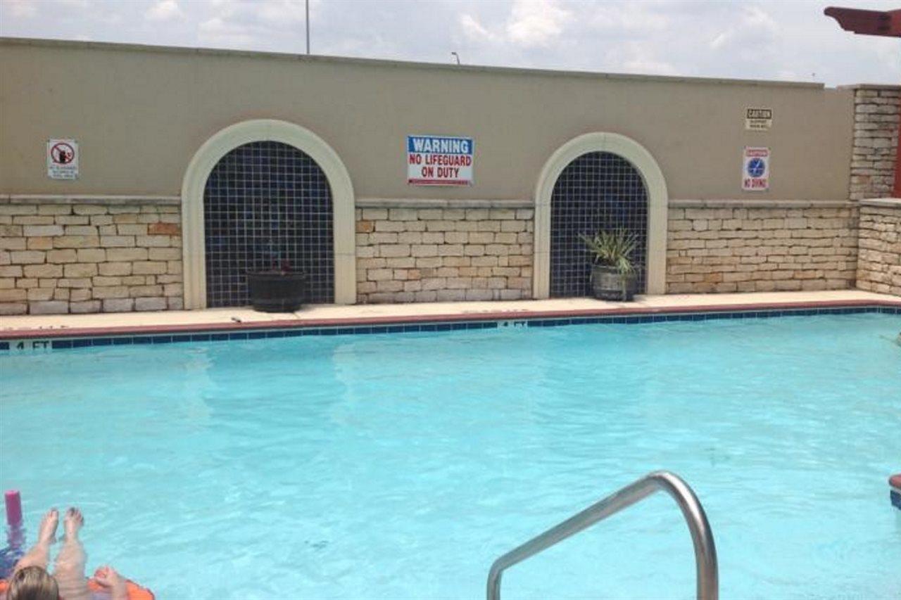 Doubletree By Hilton Austin-University Area Exterior foto